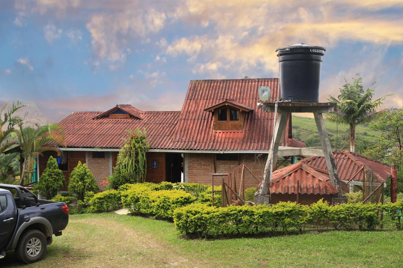 Finca Chalet La Tawa Sevilla  Eksteriør bilde
